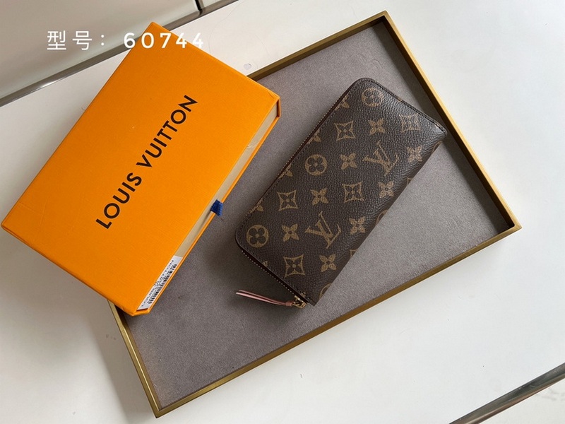 LV Wallets 312